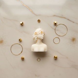 Candela Dea Bendata flat lay dall'alto